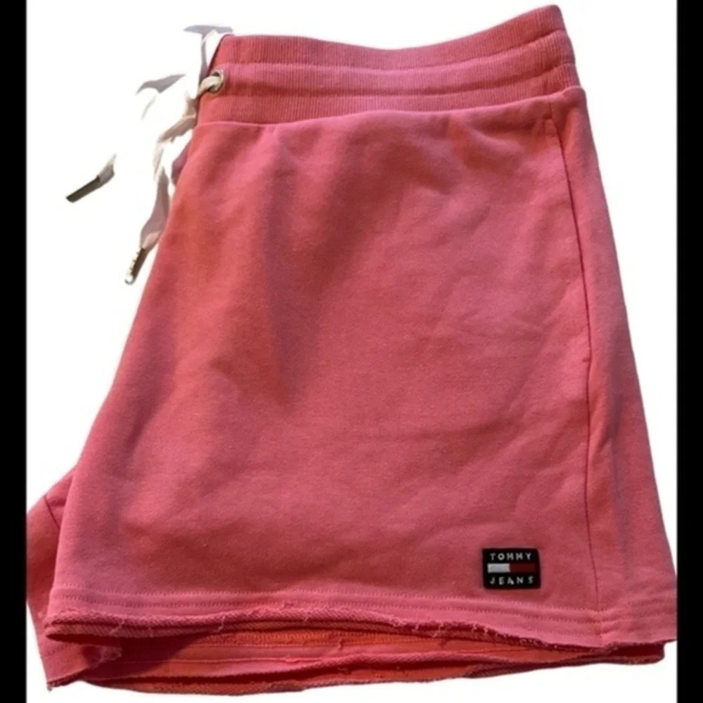 TOMMY JEANS NWT Pink Badge/Logo Knit Drawstring Waist Shorts w/Pockets/LG